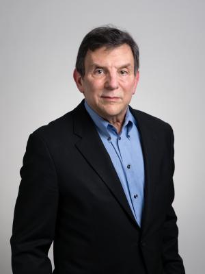 Portrait of Rob Weiner