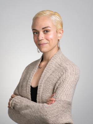 Portrait of Bee Walsh