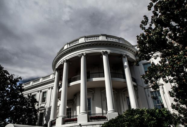 Black and white image of the White House